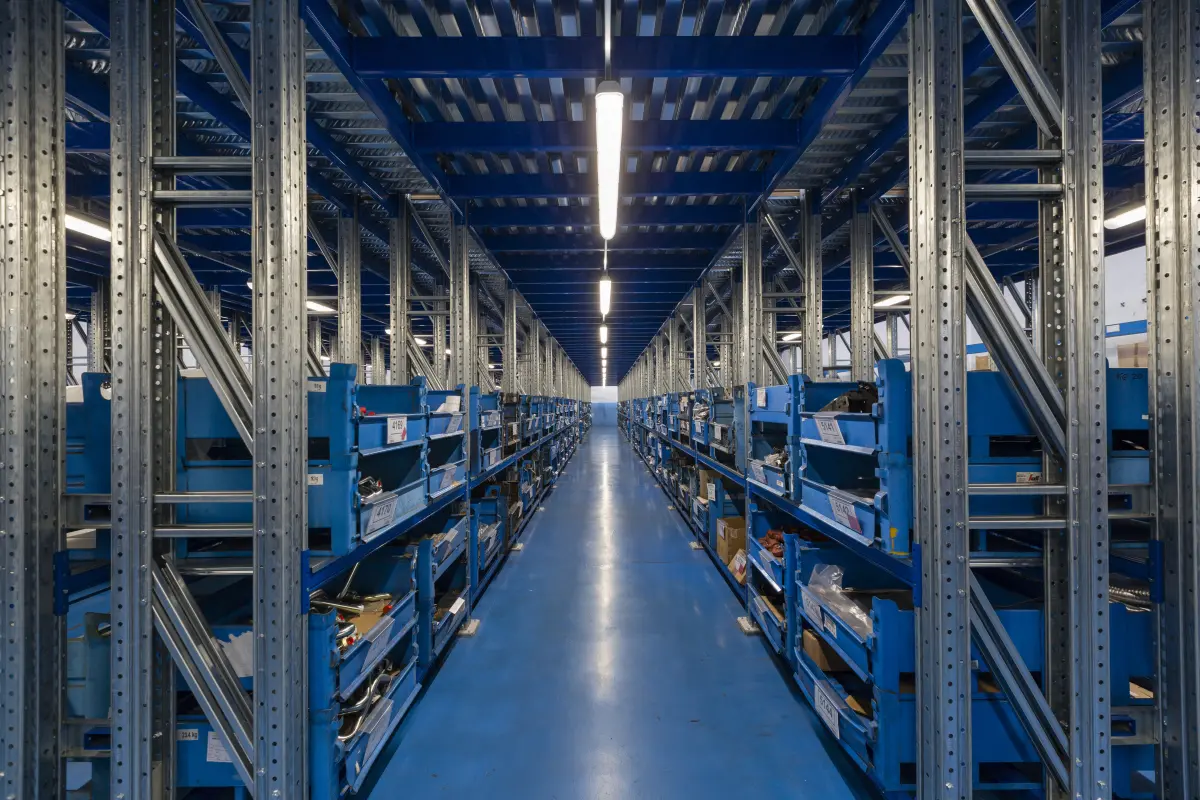 Rayonnages pour secteur automobile